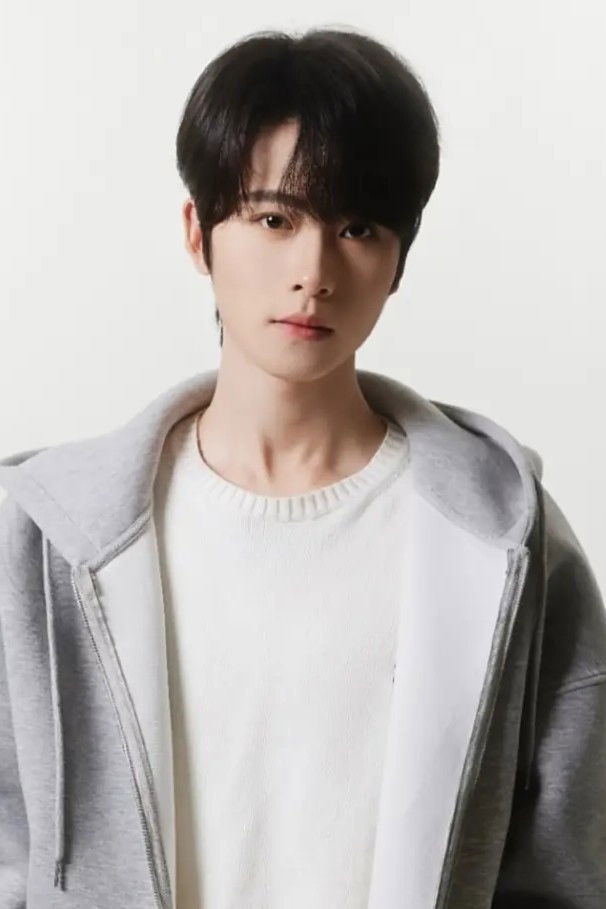 Yi Hang