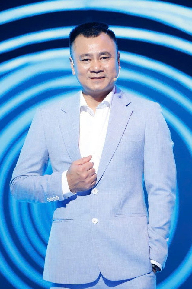 Tự Long