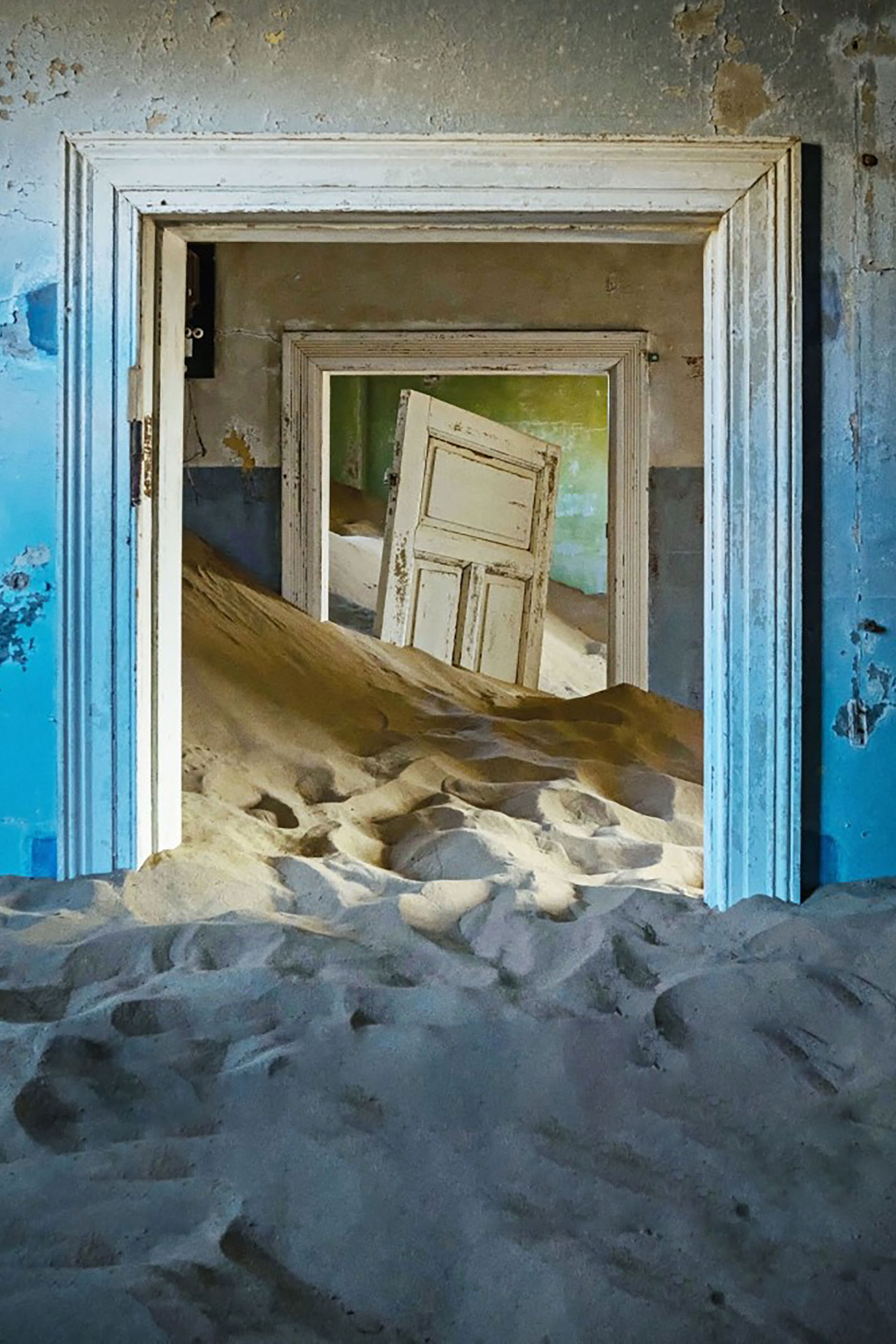 Mysteries of the Abandoned