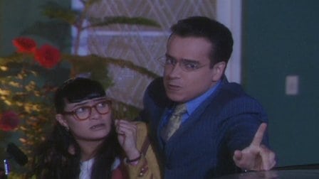 Hugo Lombardi and the Ugly Cartel take care of In&eacute;s