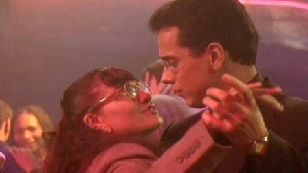 Betty goes out clubbing with Aura Mar&iacute;a