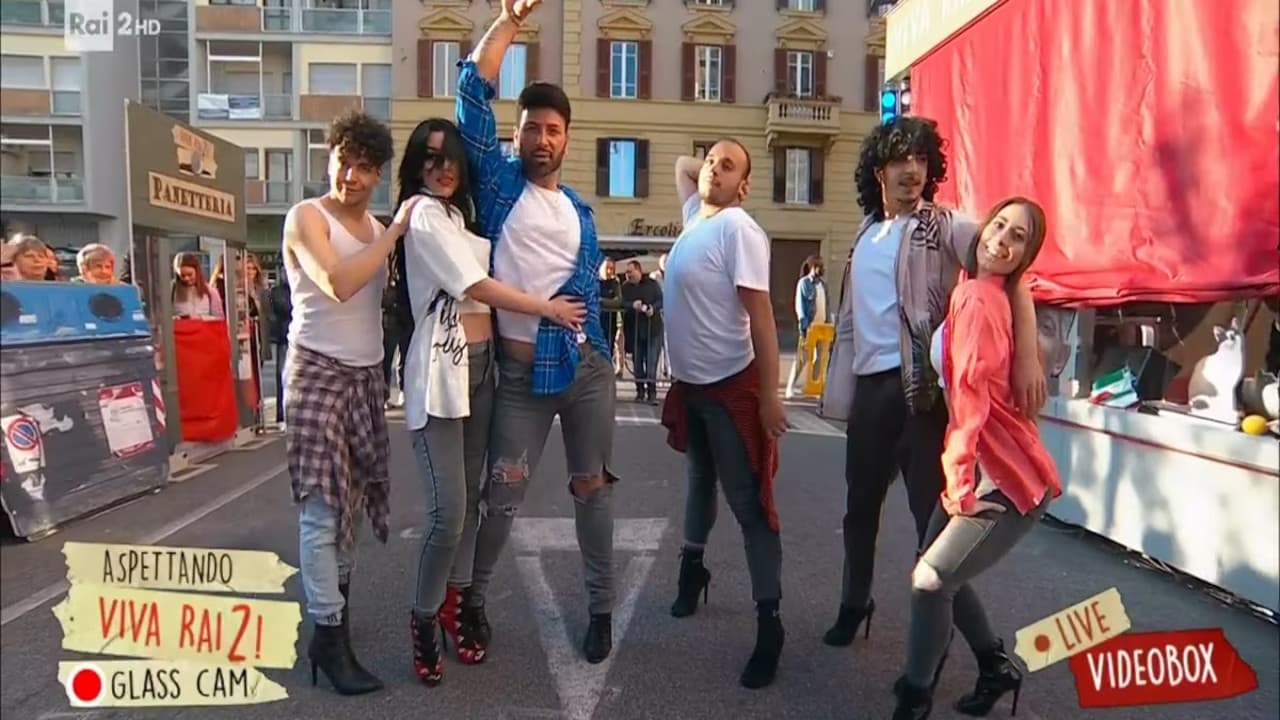 Arriva viva Rai2! 28