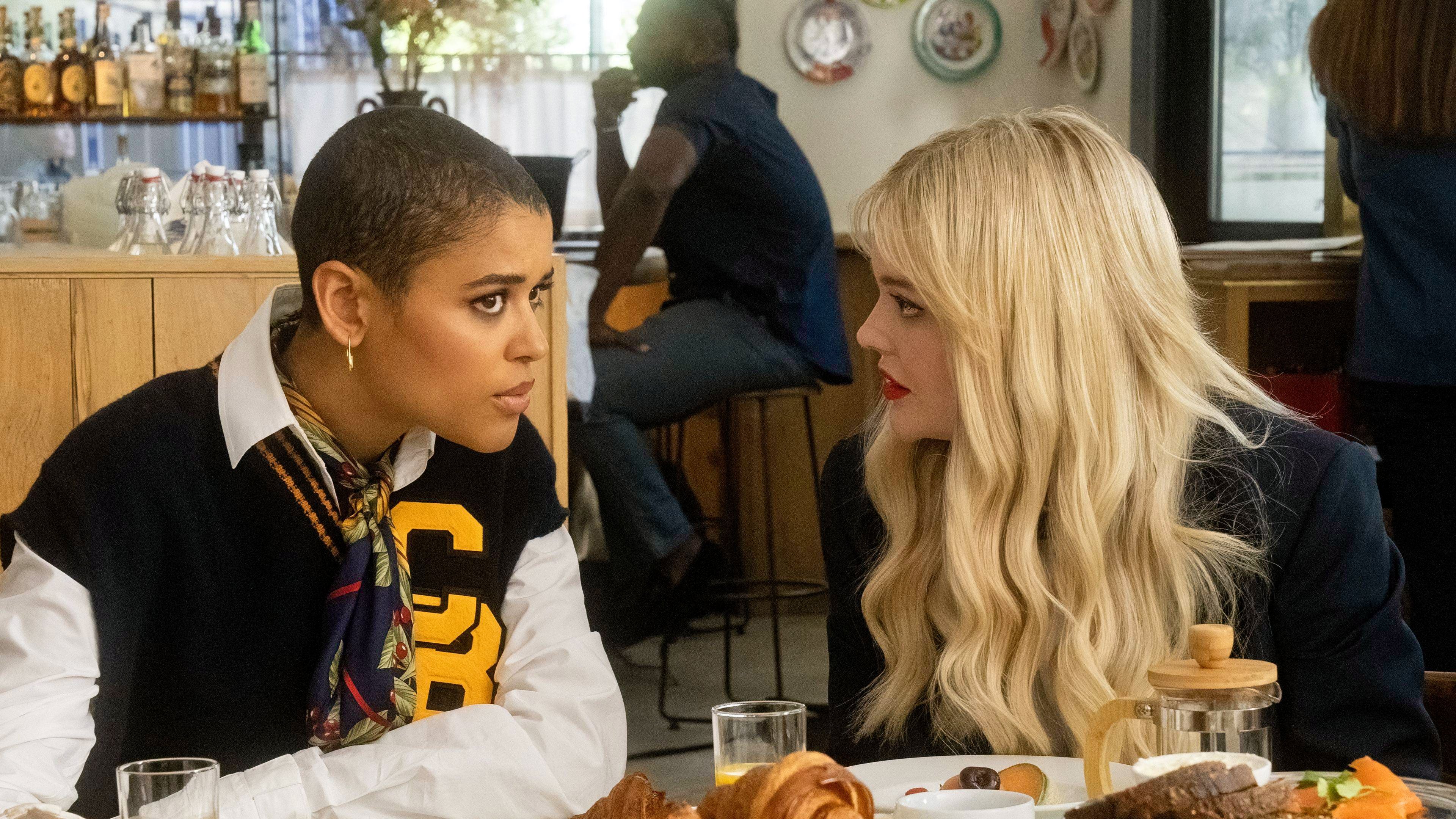 Vísteme! Desvísteme!