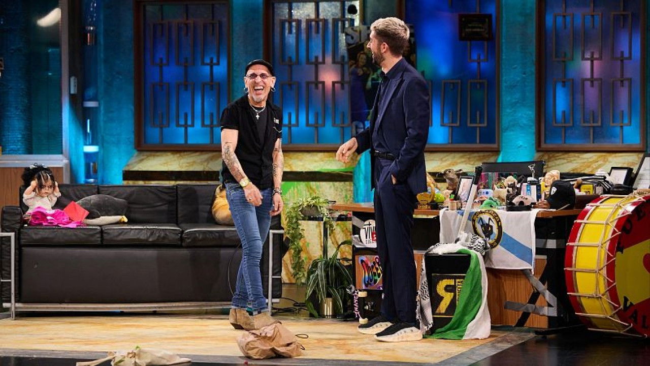 Ester Exp&oacute;sito and Dani Fern&aacute;ndez