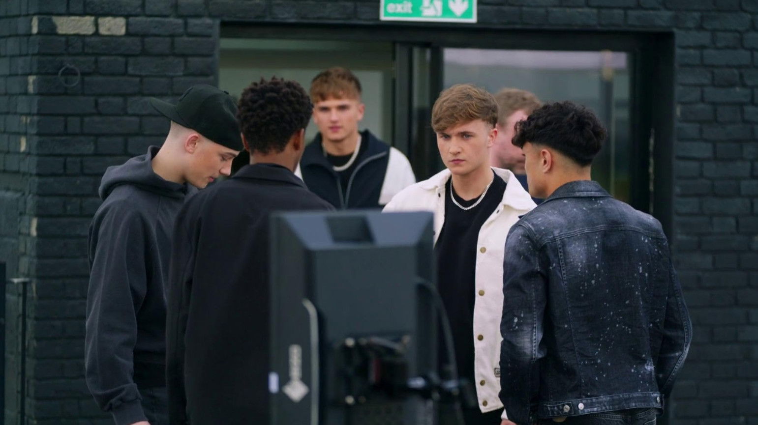 Adiós, adiós, adiós