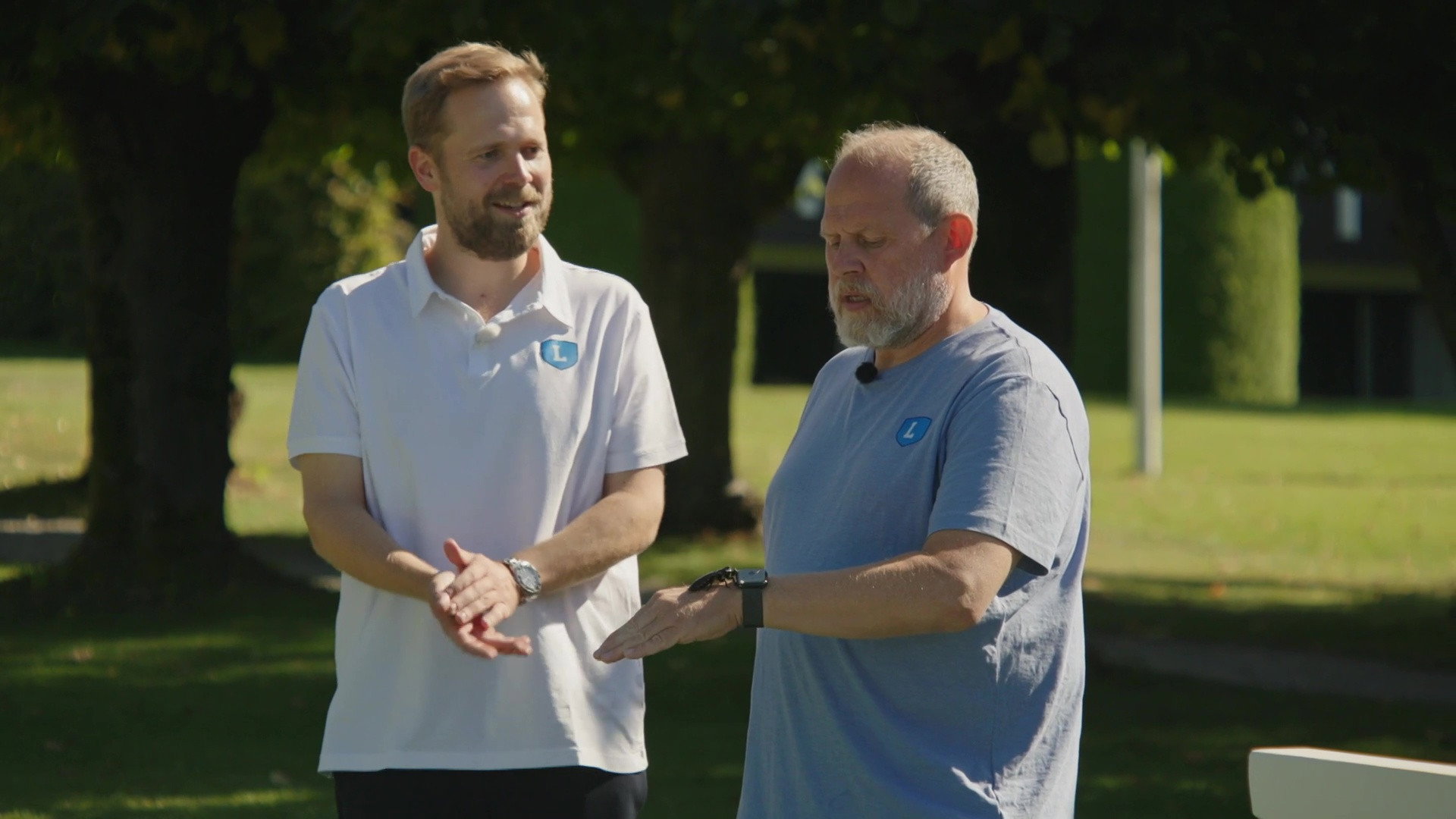 Patada de vuelo y gallinas con variación funcional