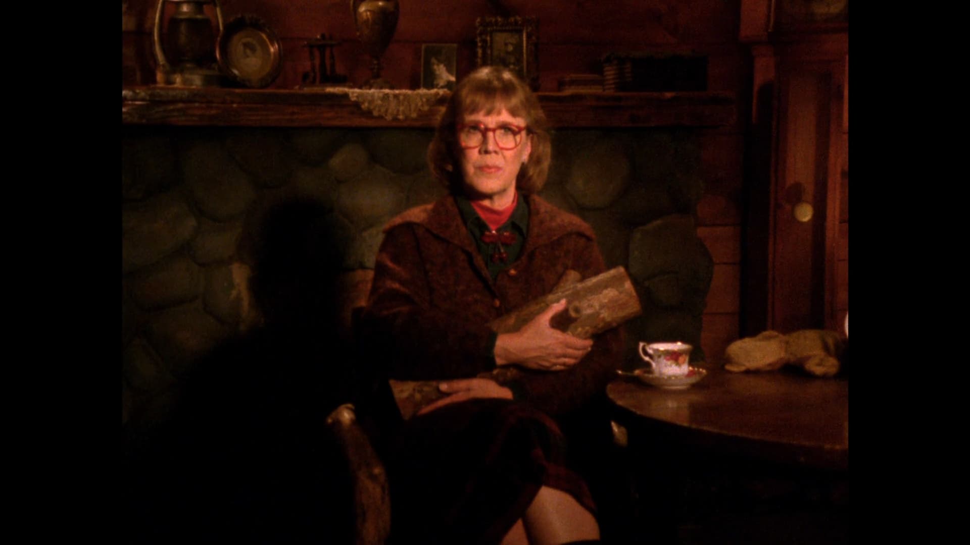 Log Lady Introduction - S2E2