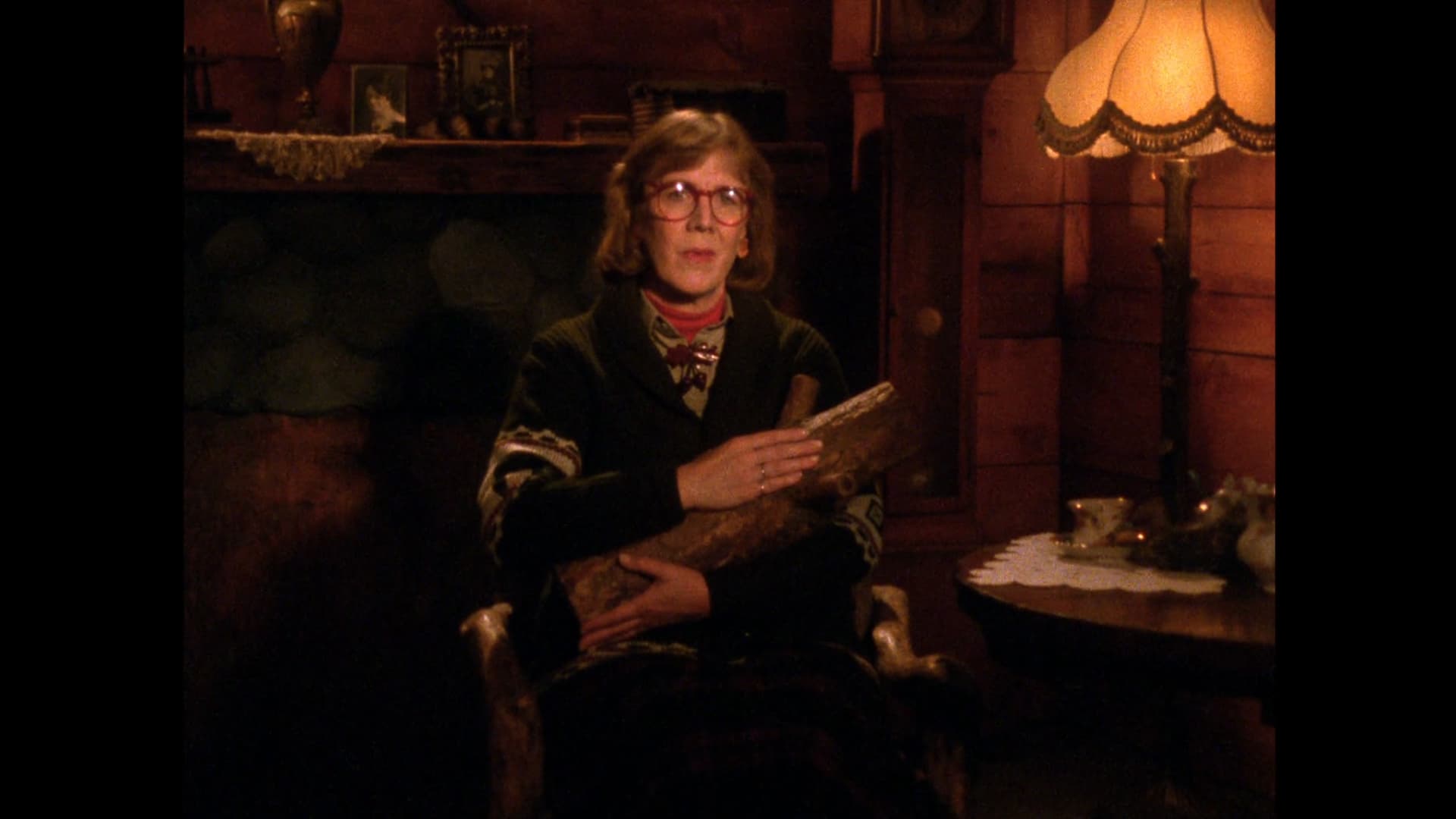 Log Lady Introduction - S2E1
