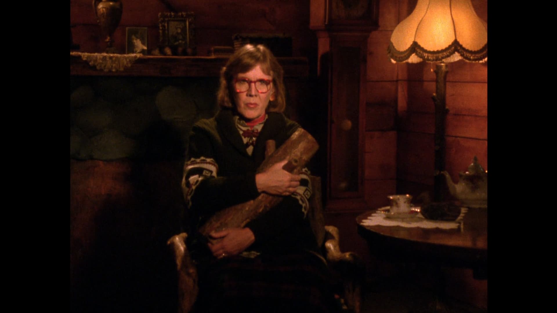 Log Lady Introduction - S2E16
