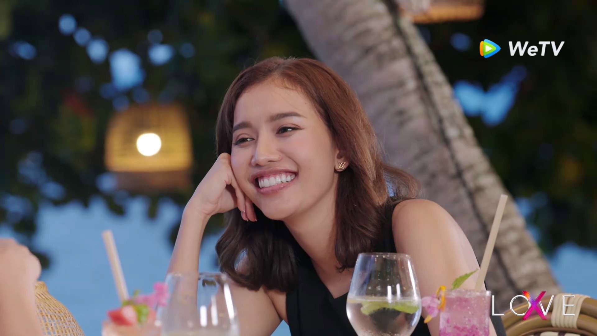 ¡Nuejas solteras! ¿A quién elegirá para su primera cita?