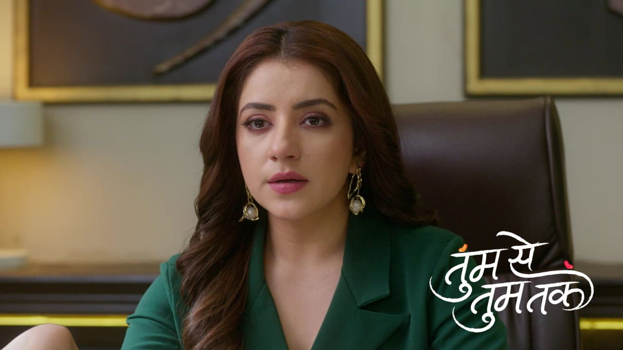 Gayatri se encuentra con un accidente