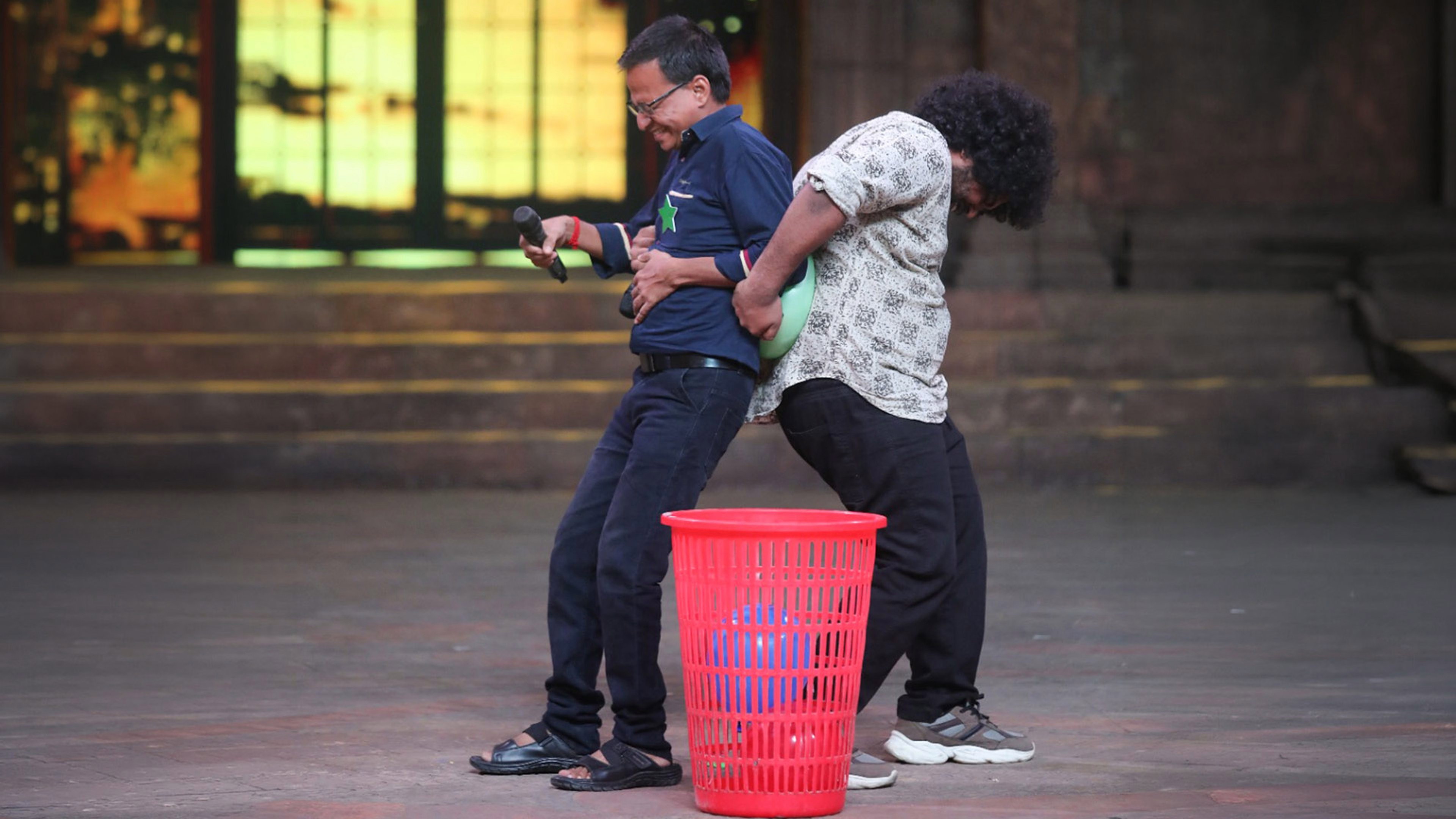 El hombre común: La prueba de amistad desata tensión