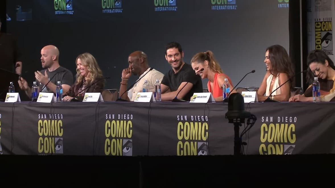 216 Comic-Con Panel